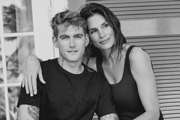 Desespero! Cindy Crawford está em choque total com a morte do filho