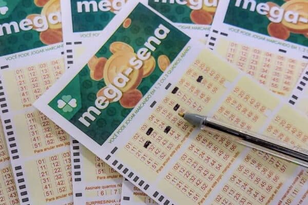 Mega-Sena acumulada sobe a R$ 200 milhões; veja números e rendimento na Loterias Caixa