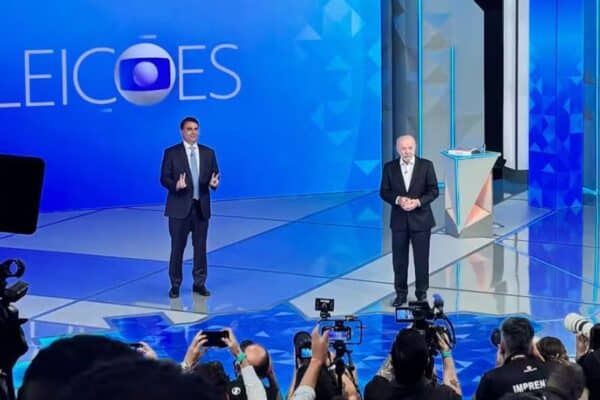 Quem mentiu mais no debate da Globo: Flávio teve mais falas falsas que Lula